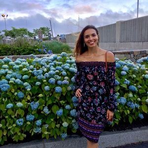 Meet your Posher, Olivia